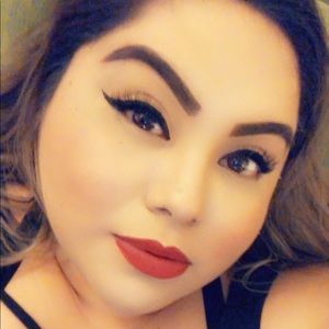 Meet your Posher, Yessenia